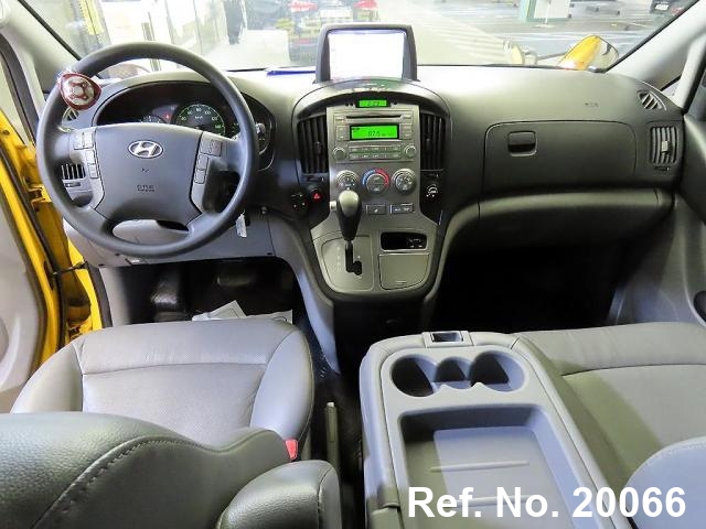  Hyundai / Grand Starex Stock No. 20066